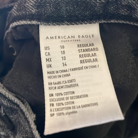 American Eagle Mom Jean Denim Gray Distressed - Picture 5 of 6